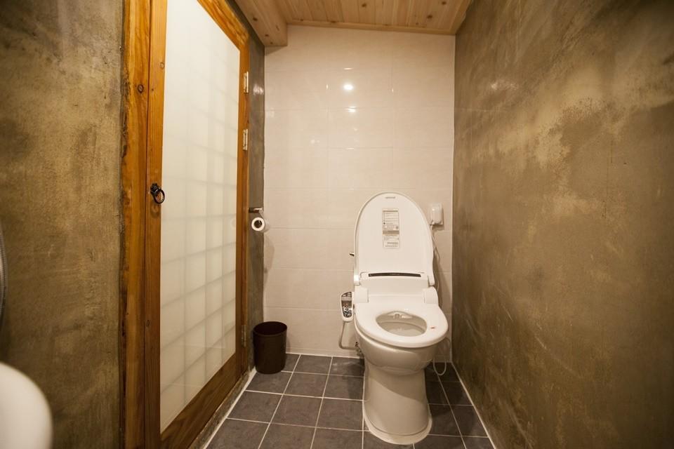 Ohnewwall Guesthouse Jeonju Extérieur photo