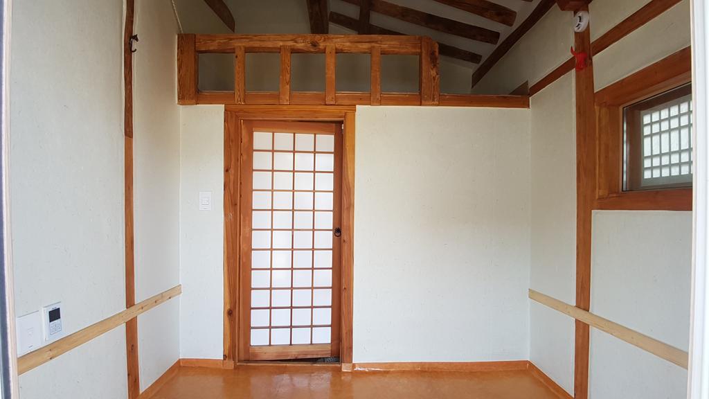 Ohnewwall Guesthouse Jeonju Extérieur photo