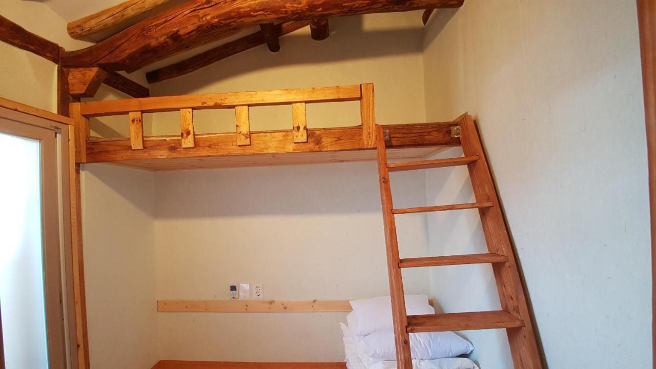 Ohnewwall Guesthouse Jeonju Extérieur photo