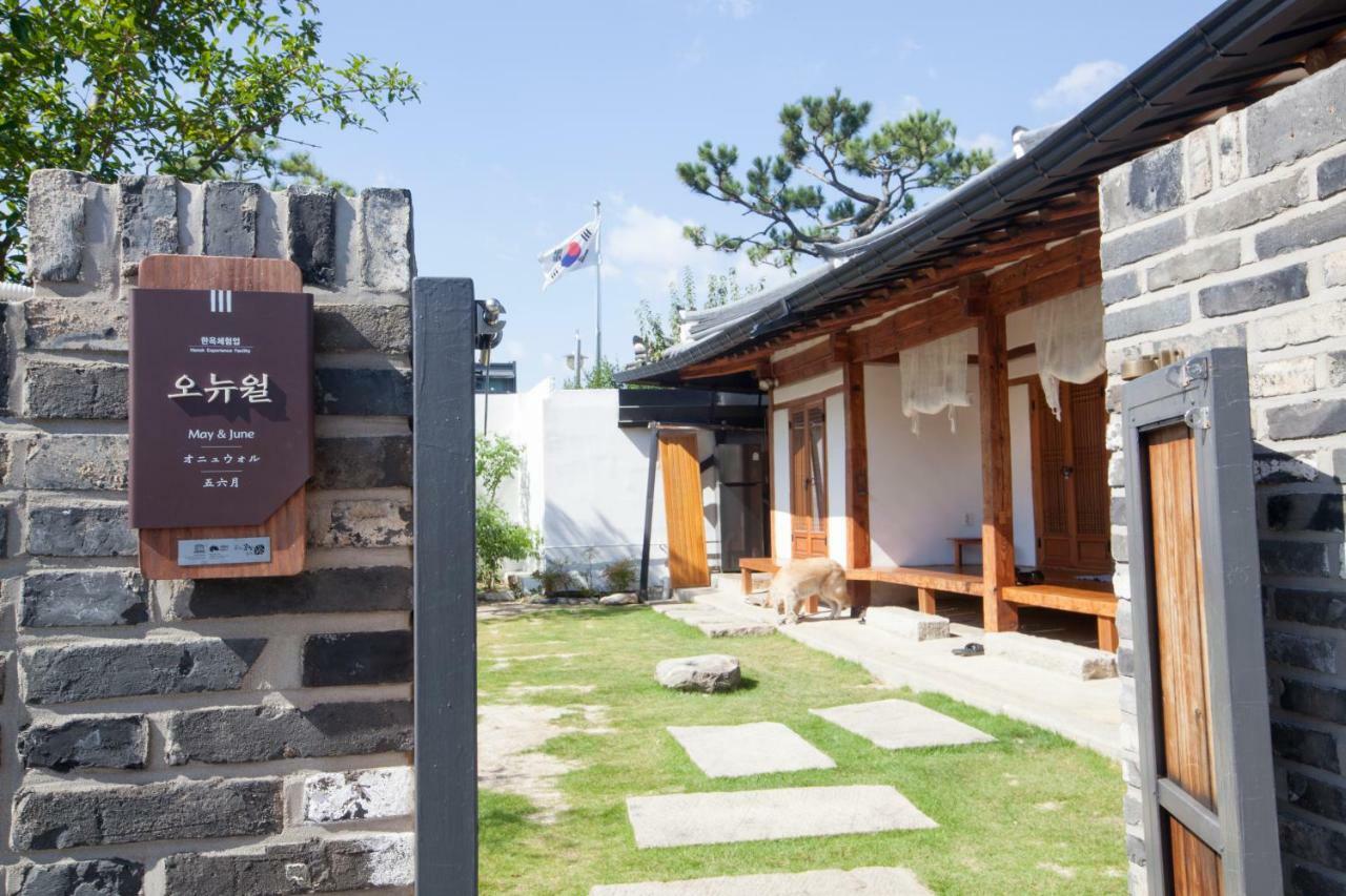 Ohnewwall Guesthouse Jeonju Extérieur photo